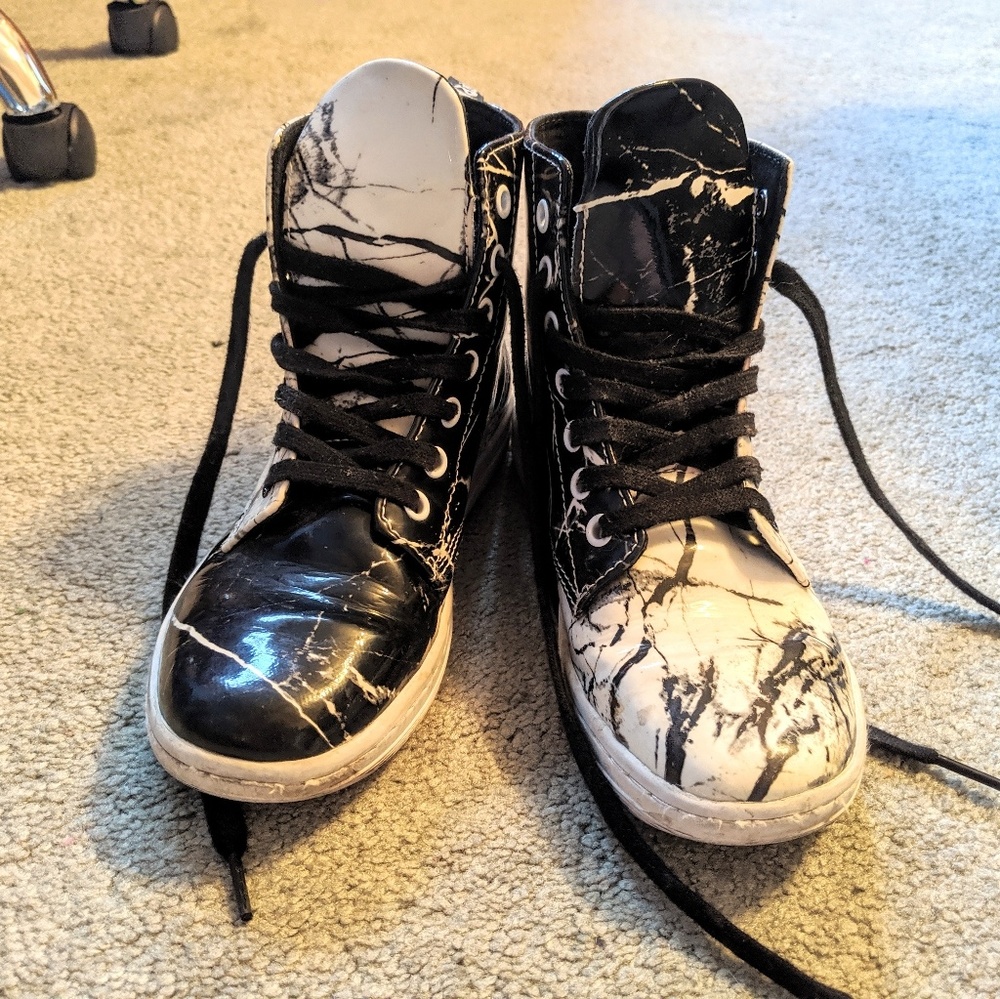 Marble sneakers Dr. Martens Leyton size 5